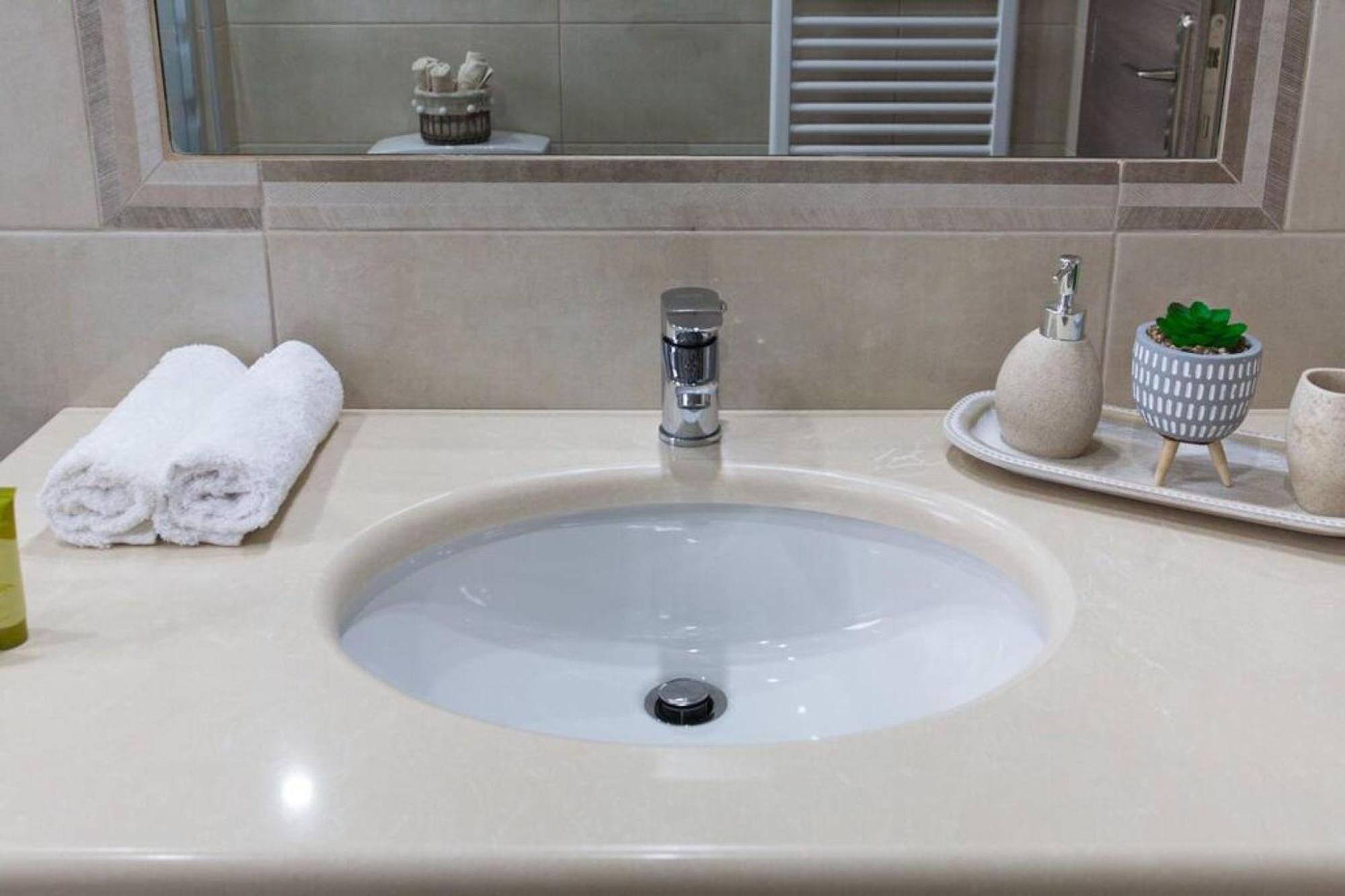 Sunny Apartment Lefkada - Lefkada Bnb Kalligoni Екстер'єр фото
